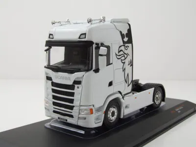 Produktbild von Ixo Models TR234 Scania S-Series Zugmaschine 2020 weiß 1:43