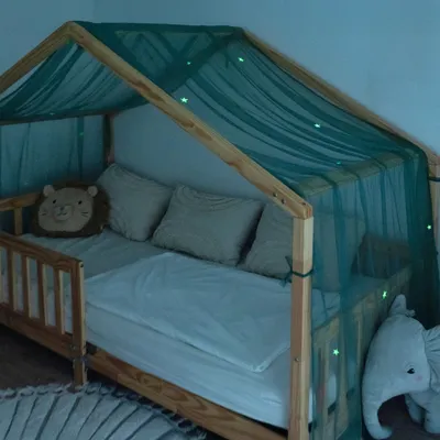 Produktbild von Hausbett Himmel 135x320 cm Grün mit Leuchtsternen - 1 Stoffbahn