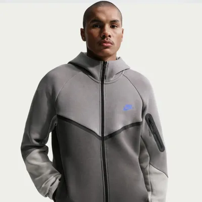 Immagine prodotto di Giacca Nike Tech Windrunner da uomo, con cappuccio e zip intera, in pile