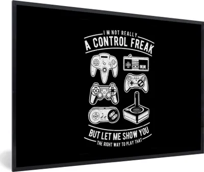 Produktbild von MuchoWow® MuchoWow® Gerahmtes Poster Mancave - Controller - Schwarz - Weiß - Vintage 60x40 cm - Poster mit zchwarzem Bilderrahmen - Printing - Wanddeko Schlafzimmer