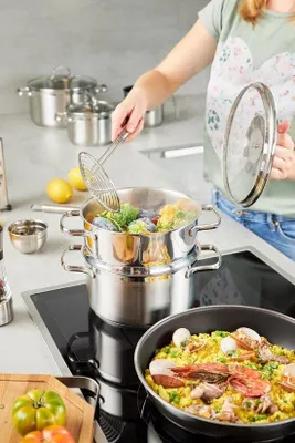 Obrázek produktu pro Vysoký nerezový wok s keramickým povrchem – 28 cm – vhodný na indukční vaření – lze mýt v myčce