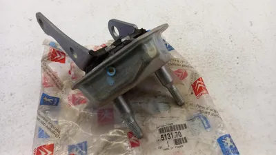 Produktbild von Original OE Peugeot Gelenkwelle Befestigung 513170