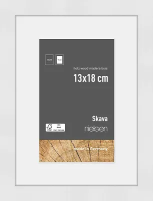 Immagine prodotto di Cornice per foto in legno Nielsen Skava bianca 13x18 cm con striscia 9x13 cm
