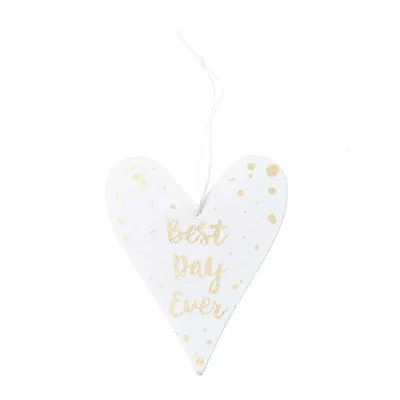 Image de Pendentif blanc en forme de coeur en bois avec écriture dorée - Best Day Ever