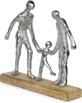 Obrázok produktu pre Moderná figúrka rodiny s dieťaťom striebornej farby na podstavci z mangového dreva 23 x 5,5 x 21,5 cm - štýlová dekoratívna figúrka do obývačky, kancelárie, police, príborníka - symbol súdržnosti, lásky, bezpečia