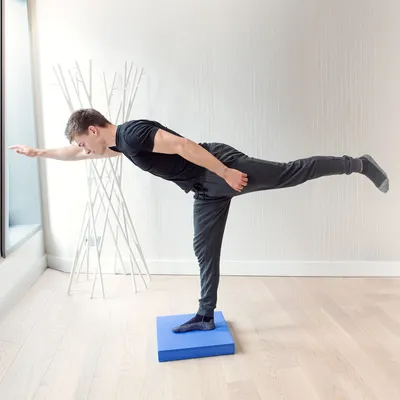 Produktbild von Navaris Balance Board Pad Balancekissen - 50 x 39 x 6,5 cm TPE Schaumstoff Matte - Balance Trainer für Physio Sport Gymnastik Yoga
