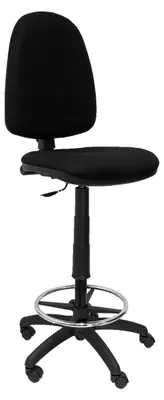 Obrázok produktu pre T04PC – Ergonomická stolička, nastaviteľná výška a podnožka, čierna