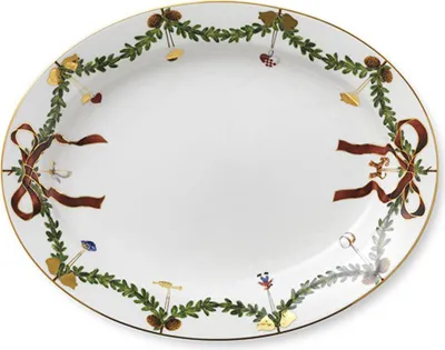 Produktbild von Star Fluted Christmas oval dish 37cm Platte oval