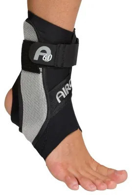Produktbild von Basko DonJoy Aircast A60 Sprunggelenkorthese - 39/42 - Links - Schwarz