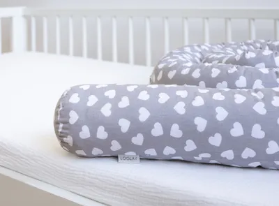 Produktbild von 400 cm Nestchenschlange HERZCHEN Grau Baumwolle Multifunktion PREMIUM Bettschlange Zierkissen Bettrolle Dekokissen Zugluftstopper GESCHENK