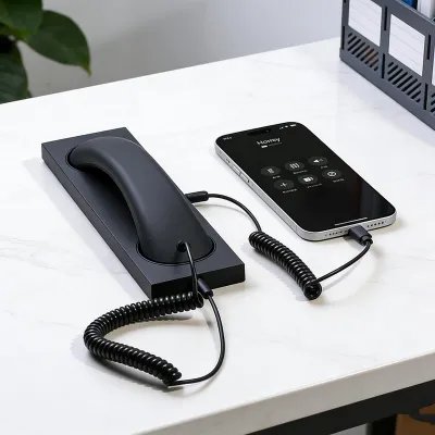 Obrázek produktu pro Retro telefonní sluchátko typu C se základnou, s mikrofonem a reproduktorem, s regulací hlasitosti, vhodné pro mobilní telefony, tablety, notebooky a další zařízení. Kabelové sluchátko, černé barvy