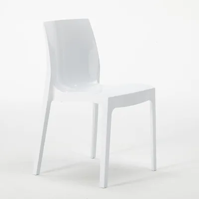 Produktbild von 18 Ice Grand Soleil Stühle aus Polypropylen für Restaurants und Bars Stock - Weiß