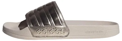 Produktbild von adidas Uni Adilette Shower Slides Sandal, Champagne Met./Champagne Met./Putty