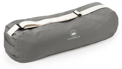 Productafbeelding van Lotuscrafts® Yogatas PUNE, gemaakt van biologisch katoen, eerlijk en ecologisch. Ideale yogatas voor yogamat en accessoires. Yogamatentas met extra vak, afmetingen: 72 cm x 18 cm x 15 cm