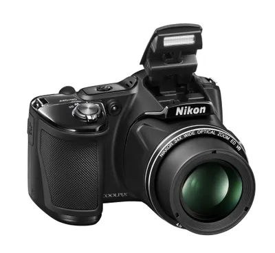 Produktbild von Nikon Coolpix L830 16,05 Megapixel Full HD Bridge-Kamera, 34-fach optischer/4-fach digitaler Zoom, 22 - 765 mm Brennweite, optischer/elektronischer Bildstabilisator, 1/2,3'' CMOS-Sensor, F3 (W) - F5,9 (T), 3 Zoll (7,62 cm) Display, Gesichts- und Lächelerkennung
