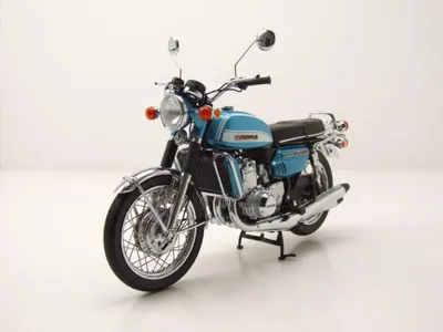 Produktbild von Minichamps 122162104 Suzuki GT 750 J 1973 grün 1:12
