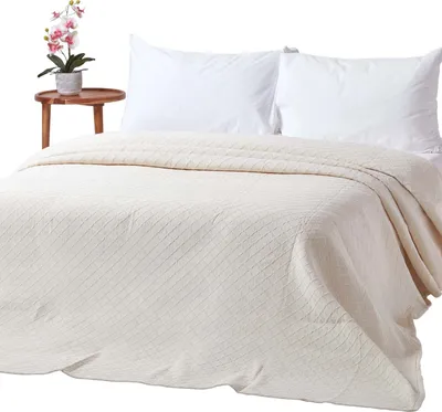 Obrázek produktu pro HOMESCAPES Krémově bílý přehoz na postel s kosočtvercovým vzorem, 230 x 260 cm