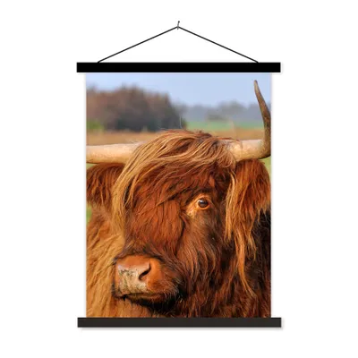 Produktbild von MuchoWow® Textilposter Schottischer Highlander - Gras - Baum 40x53 cm mit schwarzem Rahmen - Abbildung