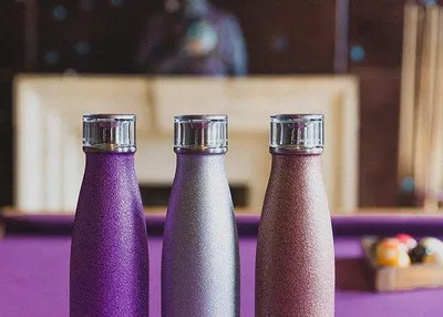 Produktbild von Famanu Wasserflasche Isoliert 480 ml - Roségold Glitter