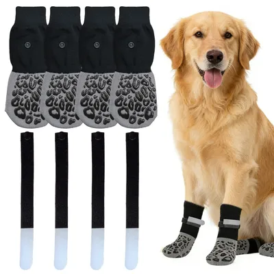 Imagen del producto de Elzusha - Calcetines antideslizantes suaves para perros, con correas ajustables