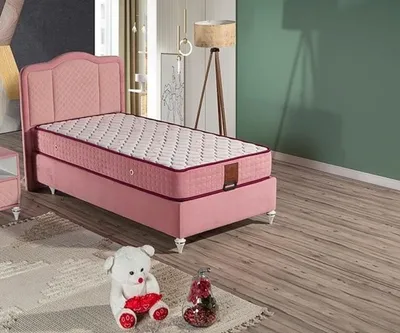 Produktbild von Rosa Bett mit Matratze aus Textil und Holz für Kinder-