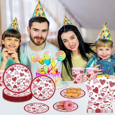 Produktbild von Partygeschirr zum Valentinstag, Set für eine Party mit Liebesthema, Teller, Becher und Servietten, Partydekoration für 24 Gäste