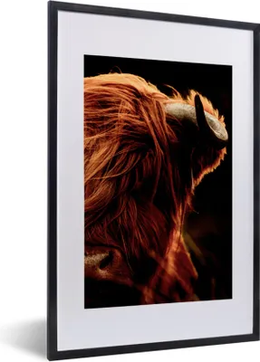Produktbild von MuchoWow® Gerahmtes Poster Schottischer Highlander - Kuh - Hörner - Porträt - Tiere 40x60 cm - Poster mit Schwarzem Bilderrahmen Wandposter Rahmen Foto Bilder - Poster in Rahmen