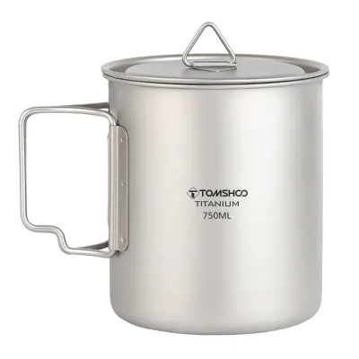 Zdjęcie produktu dla Tytanowy kubek na wodę TOMSHOO, 750 ml, ultralekki, przenośny, kubek na kawę, kubek na herbatę z pokrywką i składanymi uchwytami, outdoor, camping, turystyka piesza, wędrówki z plecakiem