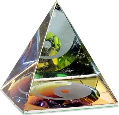 Obrázek produktu pro Křišťálová pyramida Jin Jang -- 6x6x6 cm