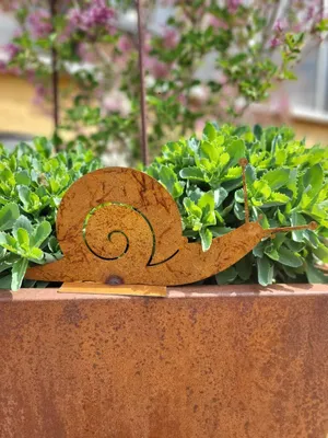 Produktbild von Edelrost Schnecke auf Platte Edelrost Schnecke auf Platte - groß