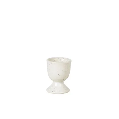 Image de Broste Copenhagen Nordic Vanilla Egg Cup (Coupe à oeufs à la vanille)