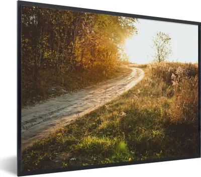 Produktbild von MuchoWow® Gerahmtes Poster Weg - Natur - Baum 80x60 cm - Poster mit Schwarzem Bilderrahmen Wandposter Rahmen Foto Bilder - Schwarzem - Mit Gestell