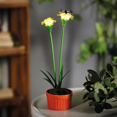 Image de Fleur de jardin à énergie solaire – Jaune – 10 LED blanc chaud – 32 cm – Ampoule à énergie solaire – S'allume automatiquement au crépuscule – Éclairage extérieur décoratif pour le jardin et le balcon [11735C]