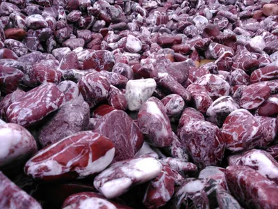 Produktbild von Dekorativer Zierstein Runder Roter Kieselstein 2-4 Cm 20 Kg Natürlich Für Garten, Gabionen, Aquarium, Kieselstein Für Blumentöp