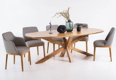 Produktbild von Casa Padrino Luxus Esszimmer Set - 1 ausziehbarer Esstisch und 8 Stühle - Esszimmer Möbel