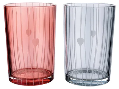 Image de Gilde, bougeoir cylindrique, modèle "Lines", motif cœur, rayé, verre, gris, rouge, hauteur 18 cm, diamètre 12 cm. Référence : 27237. Code EAN : 4063387272374. Lot de 2 pièces (assorties)