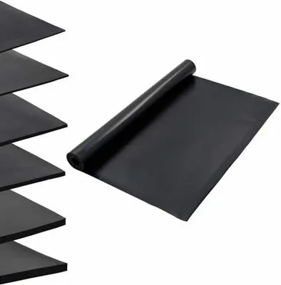 Produktbild von Schwarze rechteckige Gummimatte 1,2 x 5 m für den Außenbereich