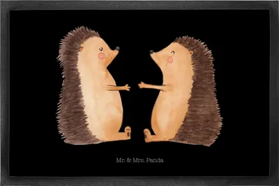 Produktbild von Mr. & Mrs. Panda fußmatte Igel Liebe 50 x 75 cm - Schwarz - Geschenk, Hochzeit, Freundin, Schmutzfangmatte, Fußabstreifer, Hochzeitstag, Schmutzmatte, Bodenvorleger