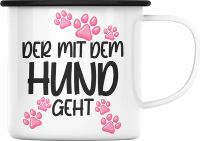 Produktbild von Trendation - Der Mit dem Hund Geht Emaille Tasse Hundebesitzer Geschenkidee Hunde Emaille Tasse Becher mit Spruch Lustig (Schwarz)