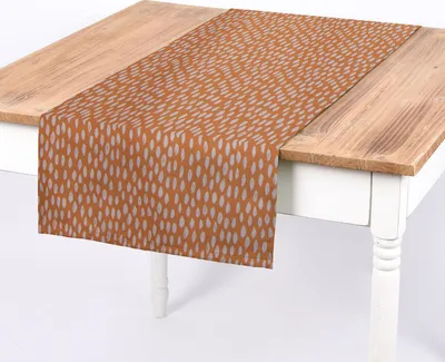 Produktbild von SCHÖNER LEBEN. Tischläufer Bayside Tupfen Pinselstriche orange weiß