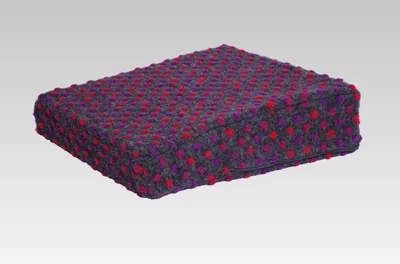 Produktbild von Keilkissen Aufstehhilfe Wolle Noppen 40 cm x 40 cm x 10/6 cm