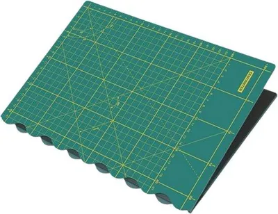 Produktbild von Famanu Schneidematte faltbar 460x320 mm - Grün