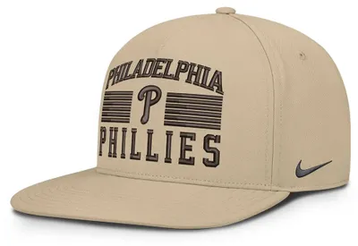 Zdjęcie produktu dla Czapka Nike MLB Philadelphia Phillies Pro Flat Brim Aerobill, 5-panelowa, kolor beżowy, rozmiar M-L, kolor beżowy, rozmiar M-L