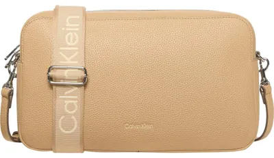 Zdjęcie produktu dla Calvin Klein Lv04f3642g Webbing 2x Strap Camera Jasnobrązowy