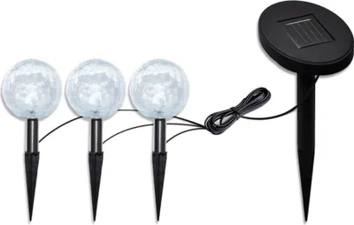 Three solar-powered garden lights with a solar panel and connecting cable, all on a white background.