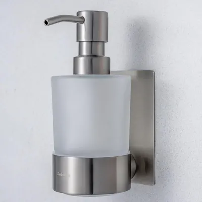 Produktbild von Seifenspender zur Wandmontage ohne Bohren - Handseifenspender aus satiniertem Glas - Edelstahl-Pumpspender & Wandhalterung - Spülmitteldispenser 250ml - Gebürstetes Silber