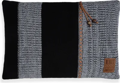 Produktbild von Knit Factory Roxx Kissen - Schwarz/Grau - 60x40 cm