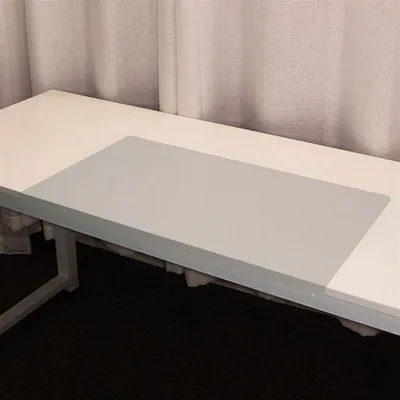 Produktbild von Schreibtischunterlage mit Kantenschutz, wasserdicht, rutschfest, Grau 80 x 40 cm in Lederoptik