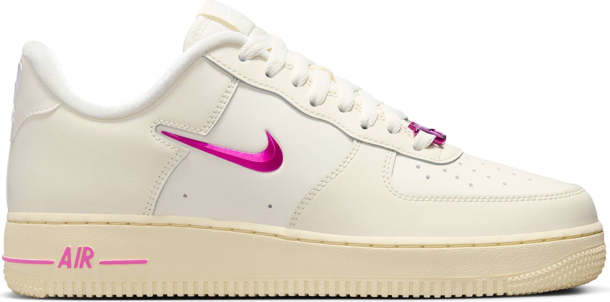 Dámske tenisky Nike WMNS AIR FORCE 1 07 SE, veľkosť:10