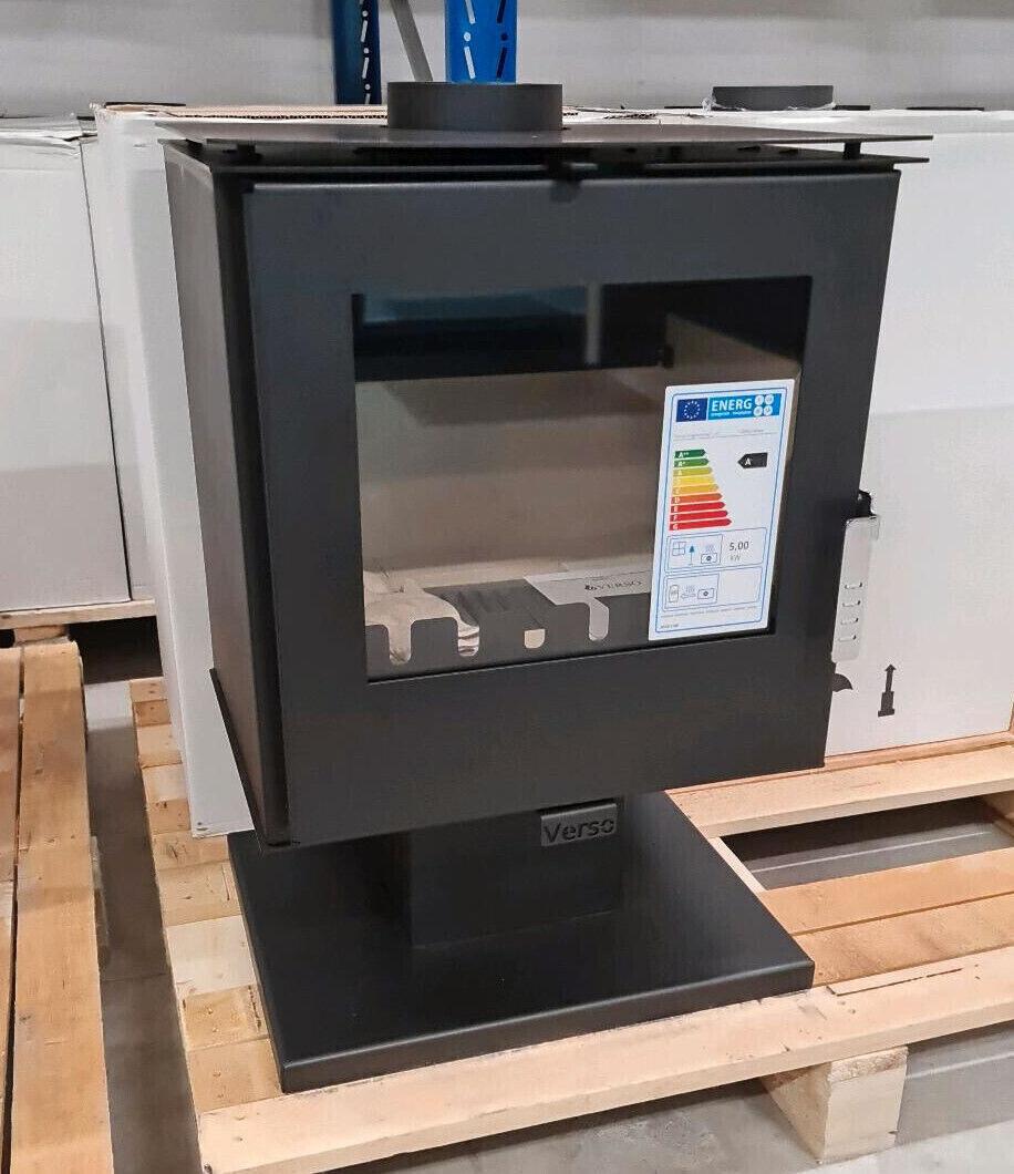 Holzofen Verso Rheia P - 5 kW | Kompakt und effizient für behagliche Räume